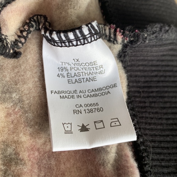 ActiveZone - Tunic Length Floral Print Sweatshirt - Picture 7 of 7